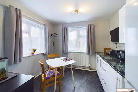 Breakfast / Dining Room