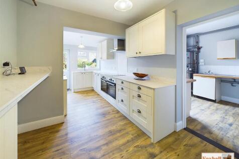 Kitchen / Breakfast Room