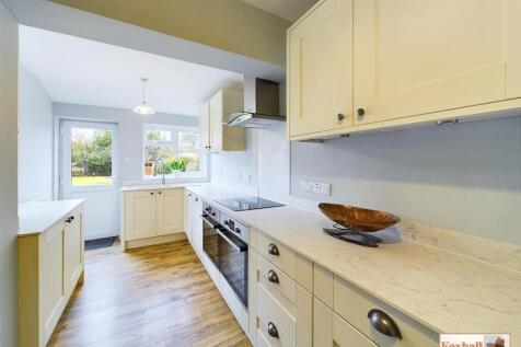 Kitchen / Breakfast Room