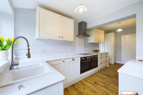 Kitchen / Breakfast Room
