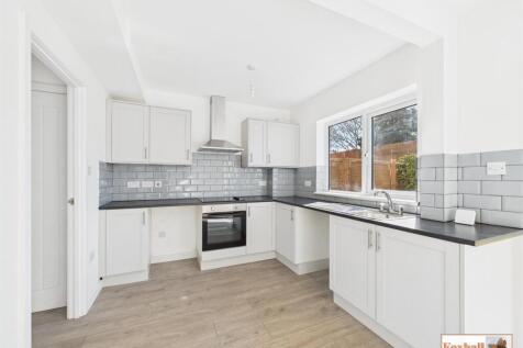 Kitchen / Dining Area