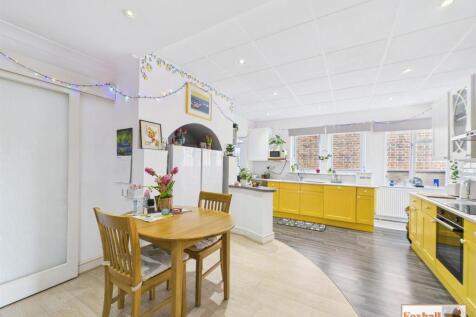 Kitchen / Breakfast