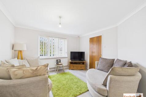 Lounge /Dining Room