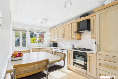 Kitchen / Breakfast Room