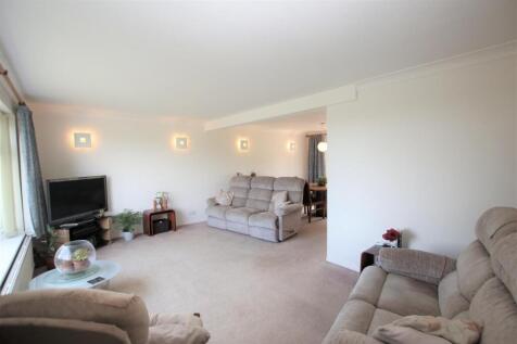 Sitting/Dining Room