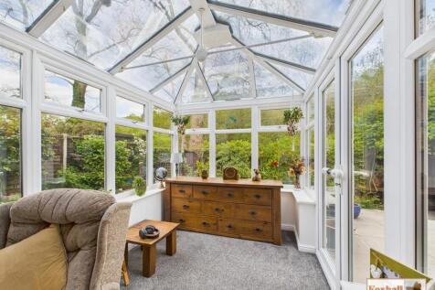 Snug / Sunroom