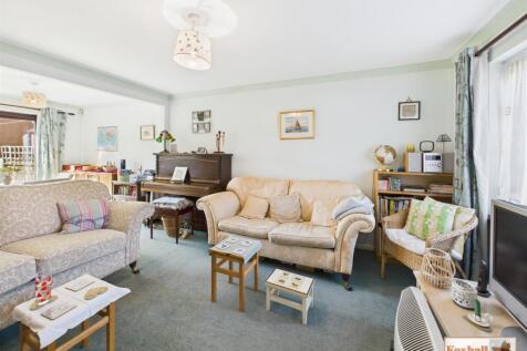 Lounge / Dining Room
