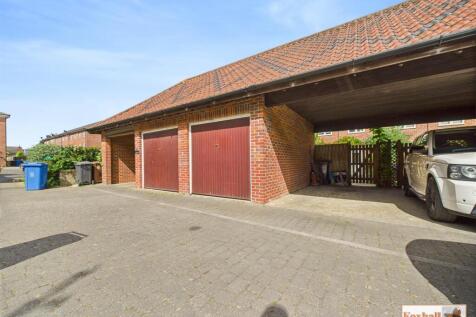 Garage &amp; Carport