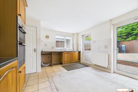 Kitchen/Dining Area