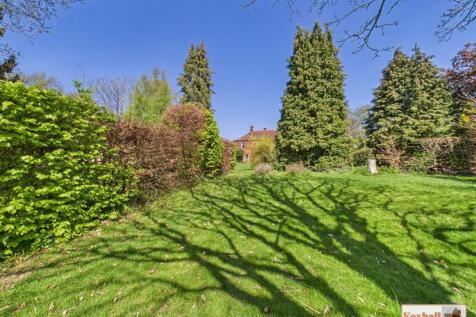 Rear Communal Garden
