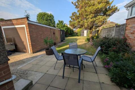 Rear Garden 2.jpg