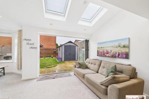Lounge/Living Area Extension