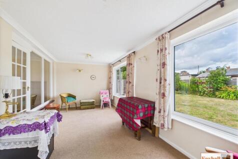 Sitting Room/Dining Room
