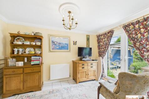 Breakfast Room