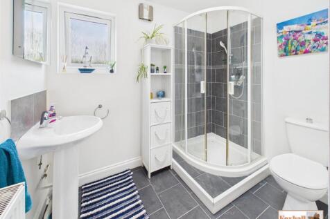 Downstairs Shower Room / Cloakroom