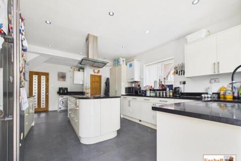 Kitchen  / Breakfast Room