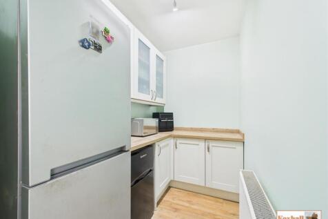 Walk-in Pantry