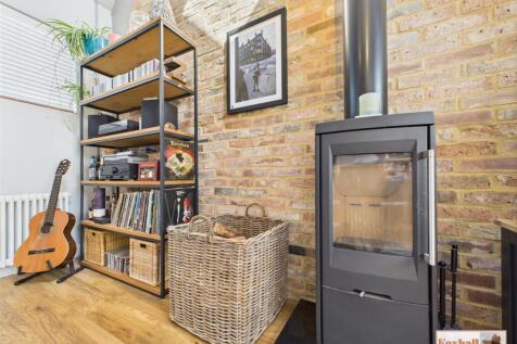 Kitchen / Dining / Lounge Area