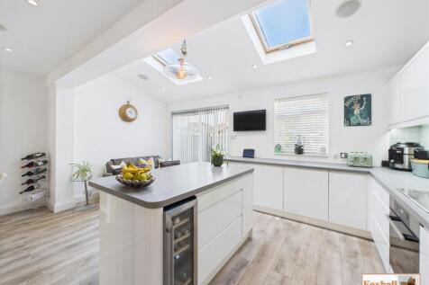 Kitchen / Dining &amp; Family Area