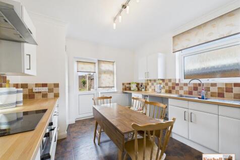Kitchen / Breakfast Room