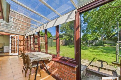 Sunroom / Utility