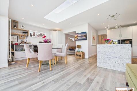Dining / Living Area