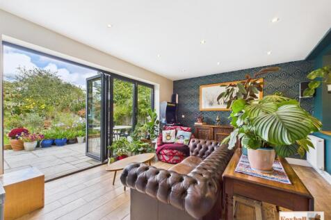 Kitchen / Family / Dining Area