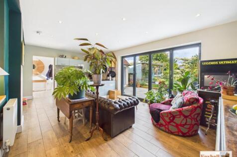 Kitchen / Family / Dining Area
