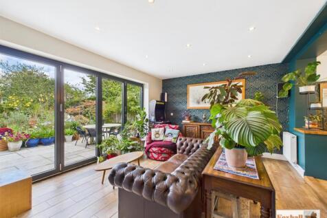 Kitchen / Family / Dining Area