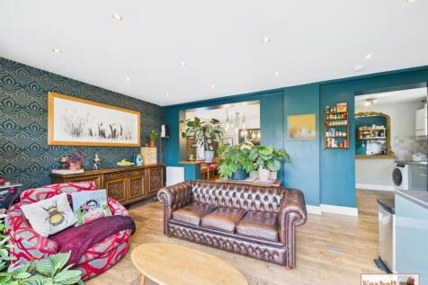 Kitchen / Family / Dining Area