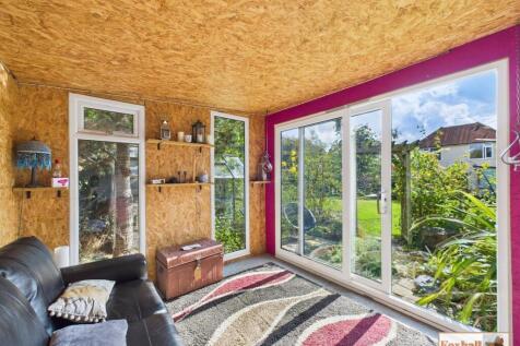 Summer House / Office