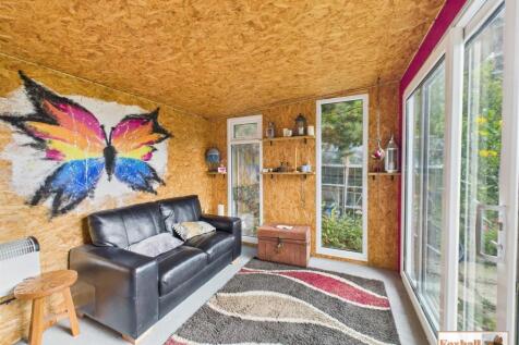 Summer House / Office