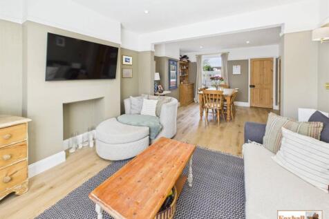 Lounge / Dining Room