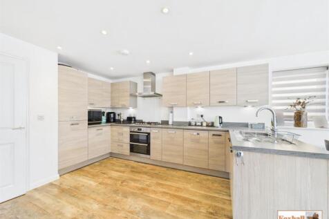 Kitchen / Dining / Family Area