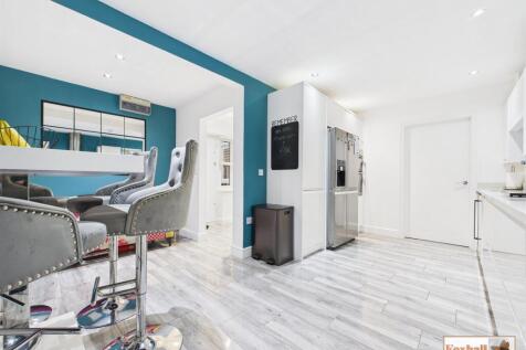 Kitchen / Breakfast Room