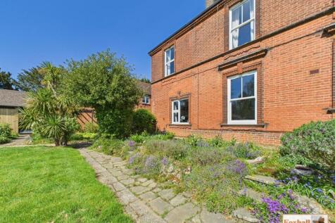 Rear Communal Garden