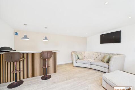 Bar / Cabin / Office