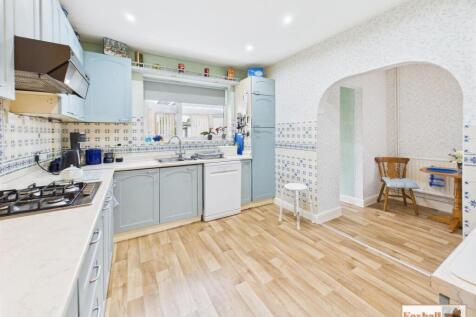 Kitchen/Breakfast Area