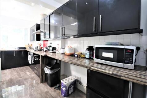 Kitchen/ Lounge