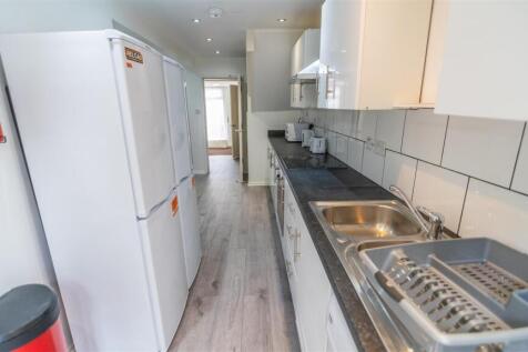 Kitchen/ Living Room