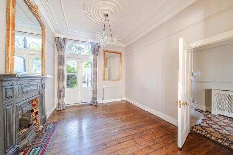 1373254-4-68ff3eb...