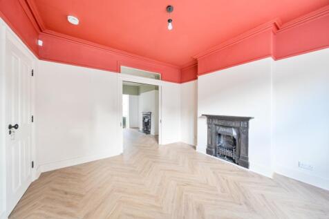 1376205-8-6909e3a...