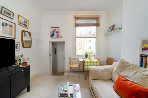 88429_First floor...
