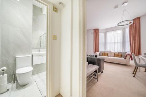 1364209-3-68e549e...