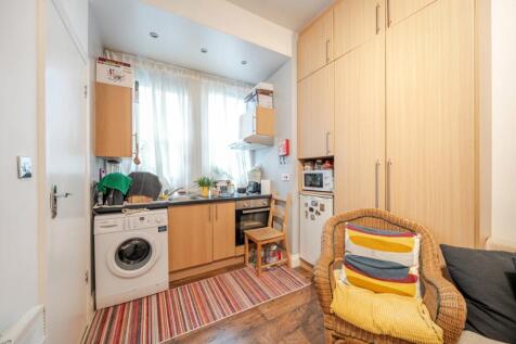 1366027-4-68ecc5a...