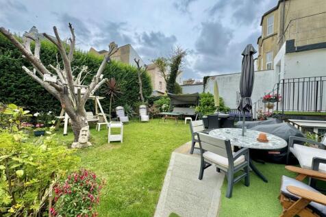 Property Image 7