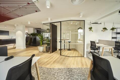 KnollyCroydon0405220193.jpg