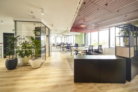 KnollyCroydon0405220270.jpg