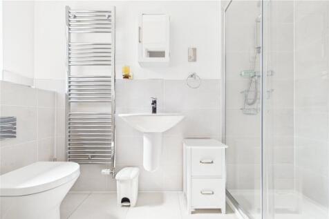 En Suite Bedroom 2
