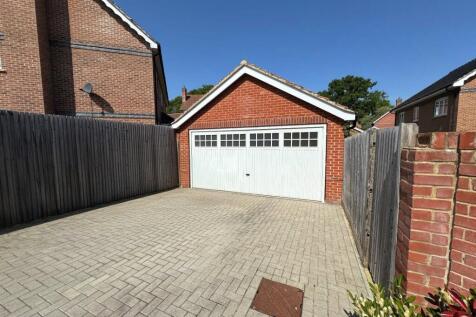Garage &amp; Driveway